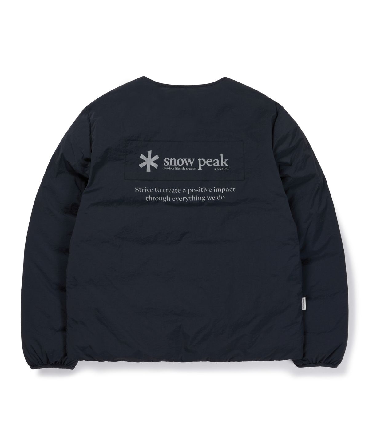 스노우피크 어패럴(SNOWPEAK APPAREL) 랜드 우븐 패치 경량 다운 자켓 (S26WMGDJ62) Dark Navy