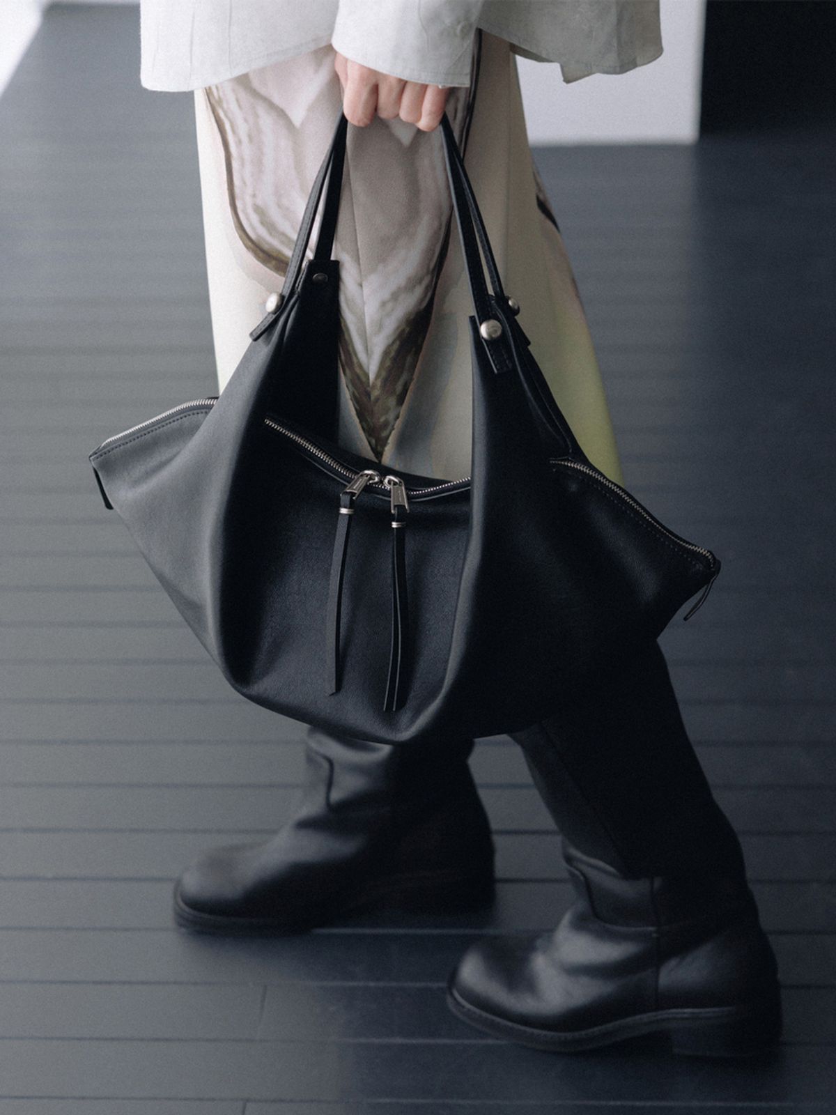 루에브르(LOEUVRE) Bise Hobo Medium FA6AD391-FH