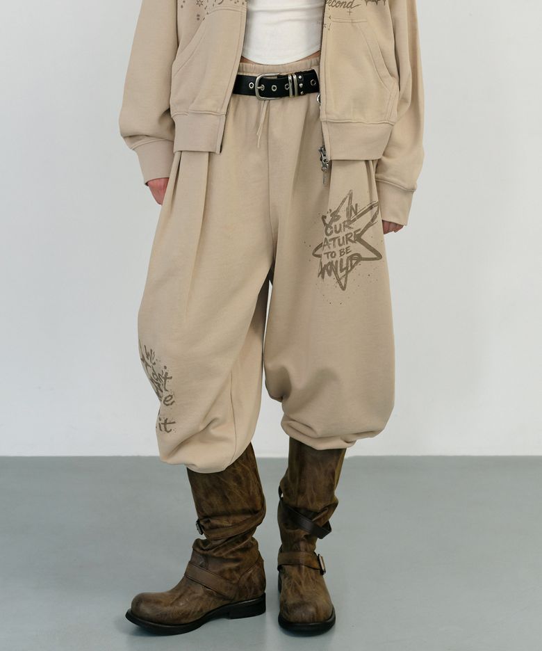 WASHED GRAPHIC SWEAT PANTS - BEIGE