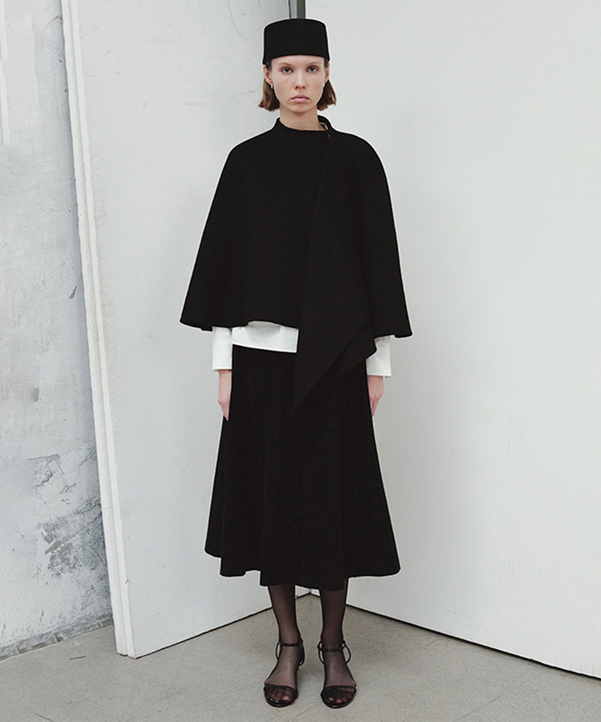 더룸(THELOOM) SUEDE AURA MIDI SKIRT_BLACK