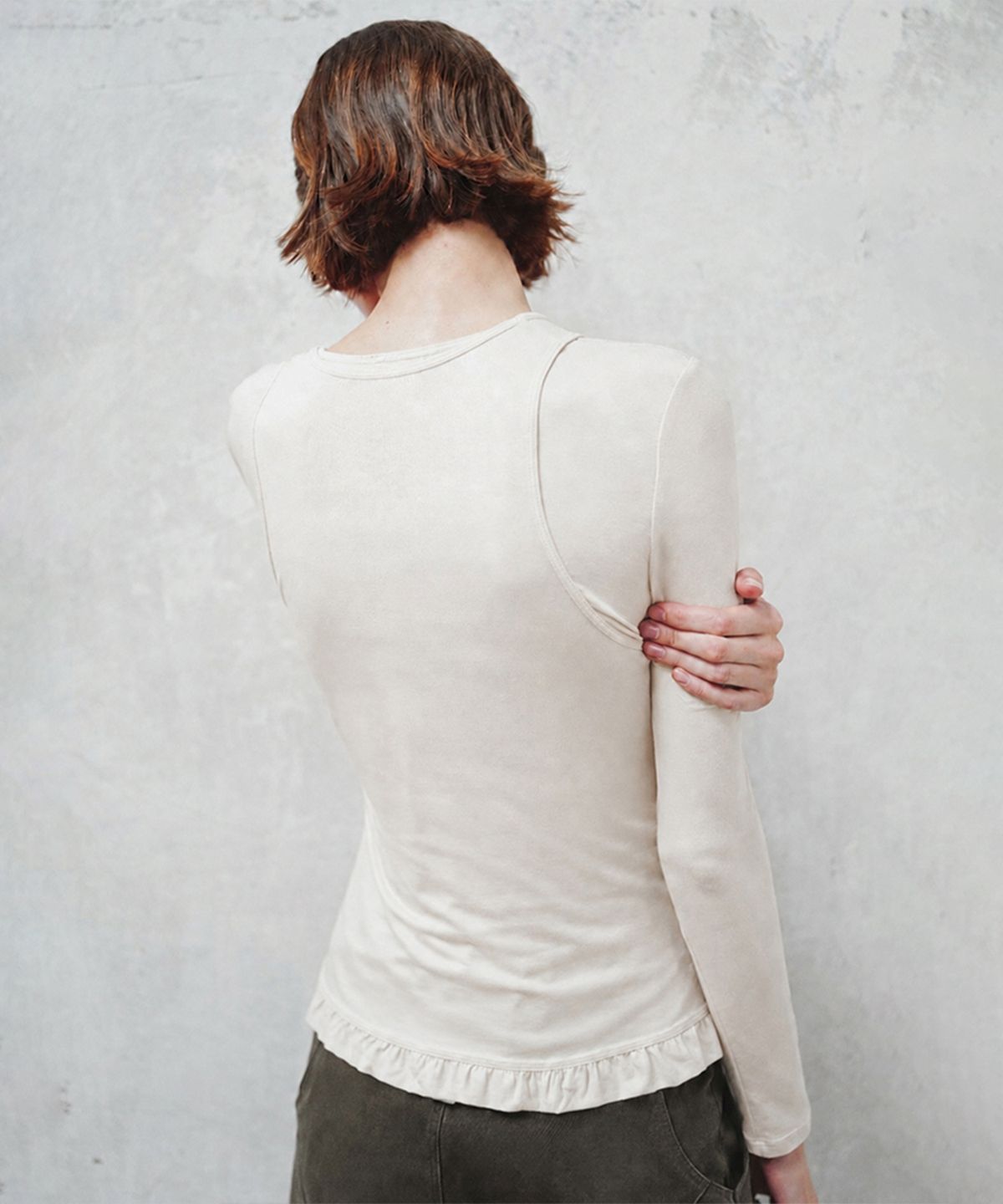 더룸(THELOOM) DUAL LINE PEPLUM TEE_WHITE