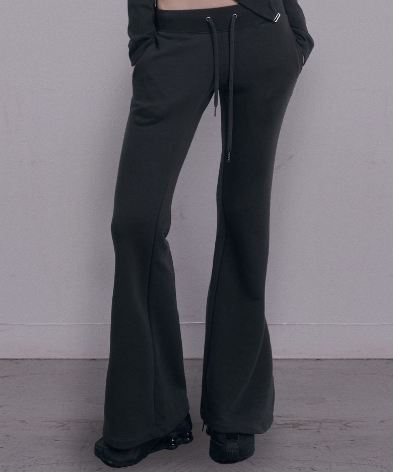 Contour Low-Rise Flare Pants (Charcoal)