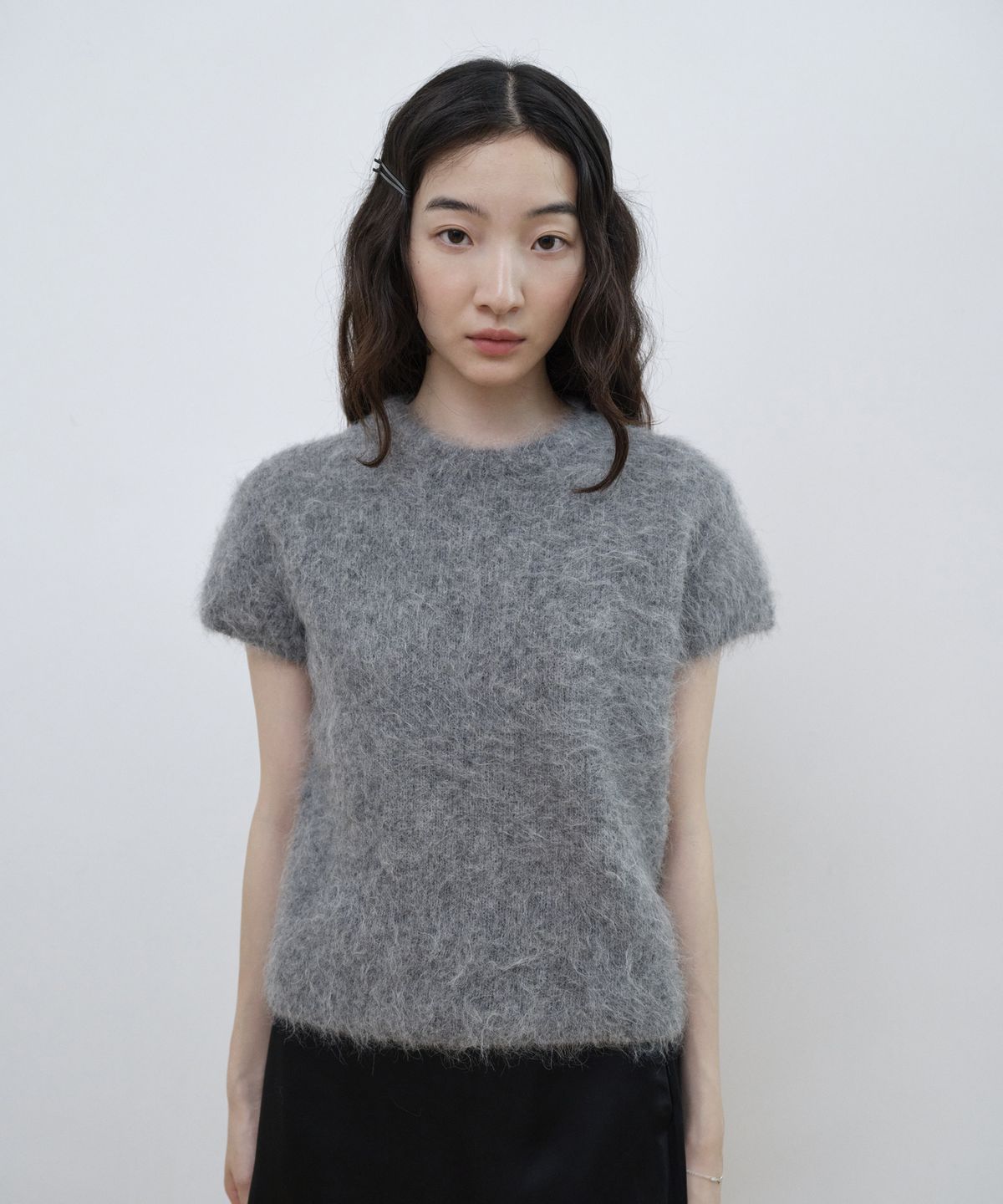 스텝어라운드(STEP AROUND) Alpaca Hairy Crop Knit_GREY