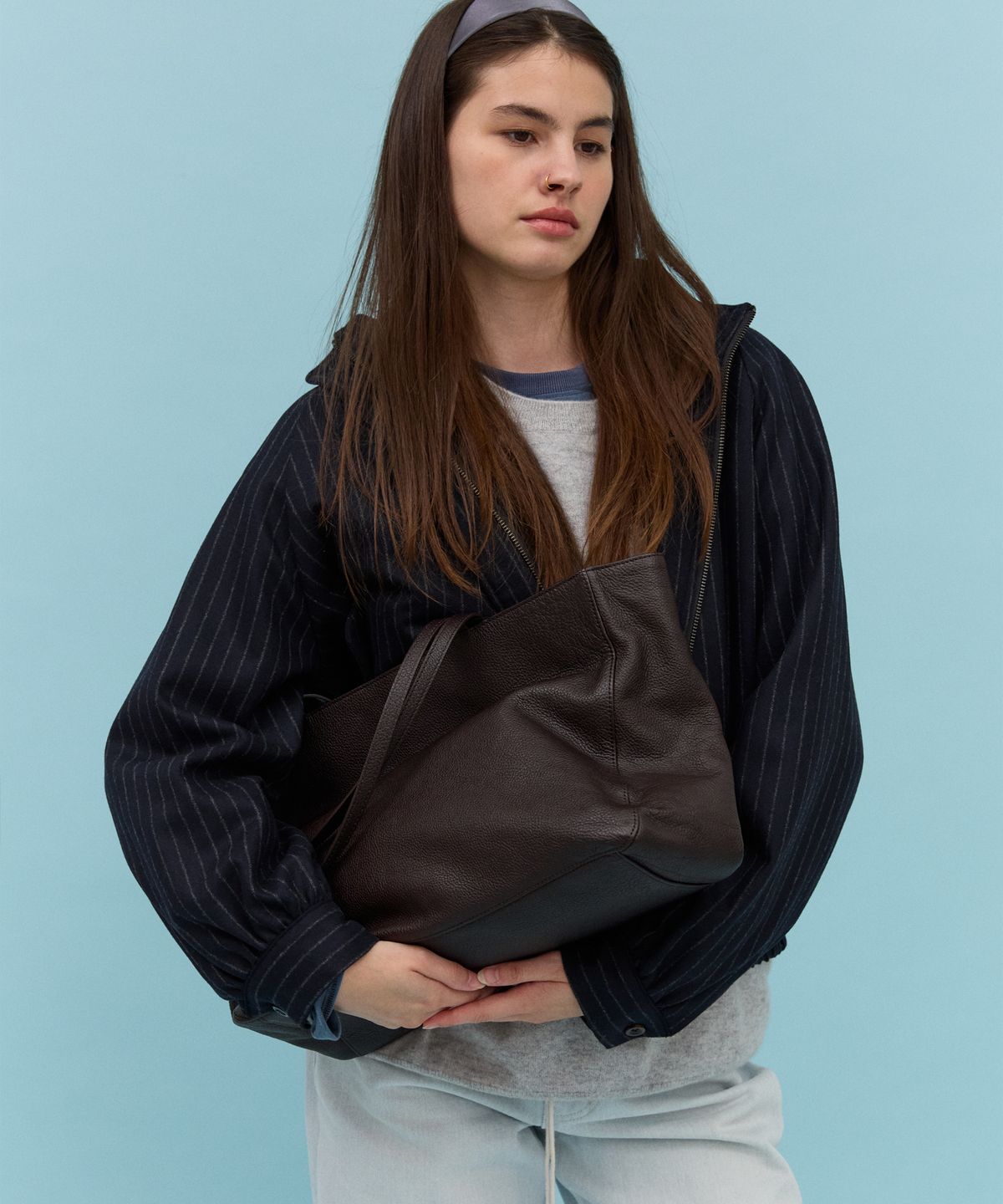 니히(NIEEH) Mari wool bomber jacket (Navy)