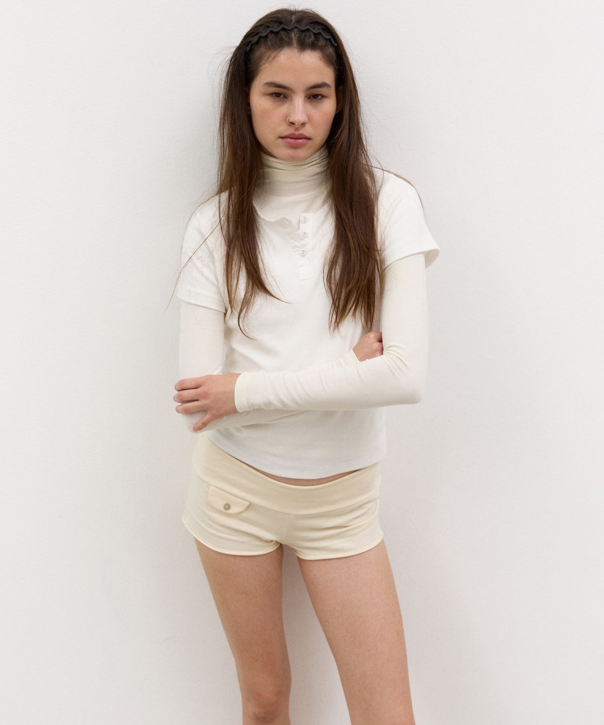 니히(NIEEH) Wool neck top (Ivory)