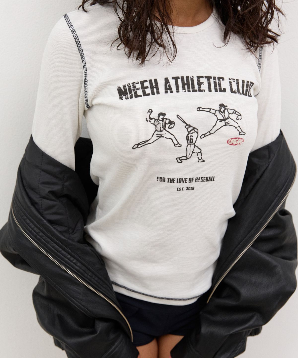 니히(NIEEH) Love baseball long sleeve (White)