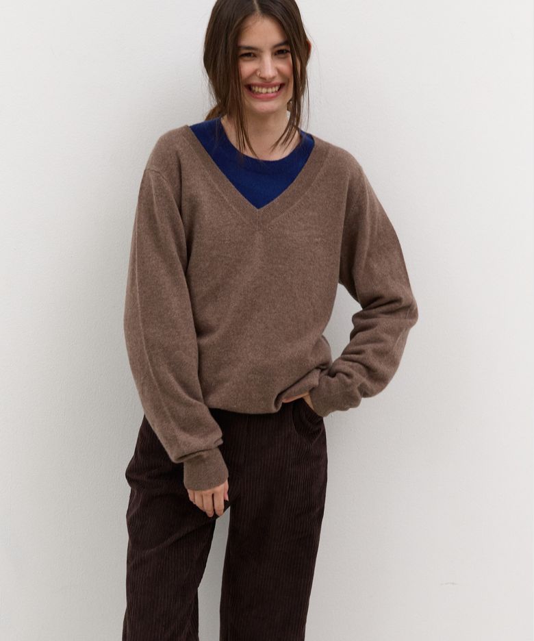 V neck cashmere knit (Brown)