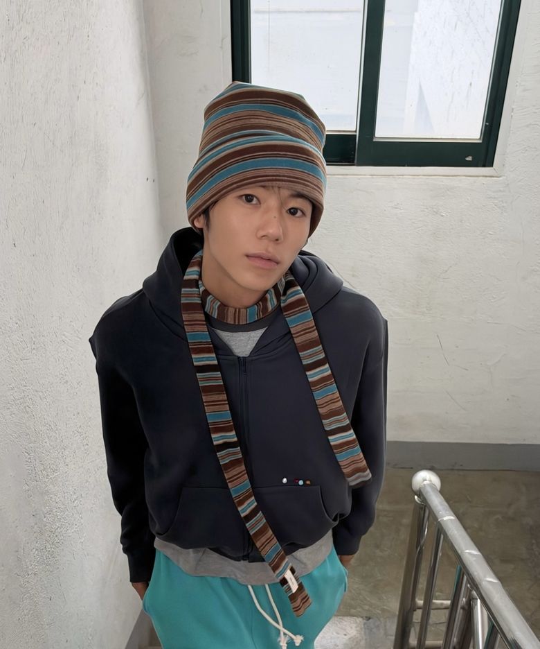 [이태양 PICK] Macaroon Hood zip up_Chacoal
