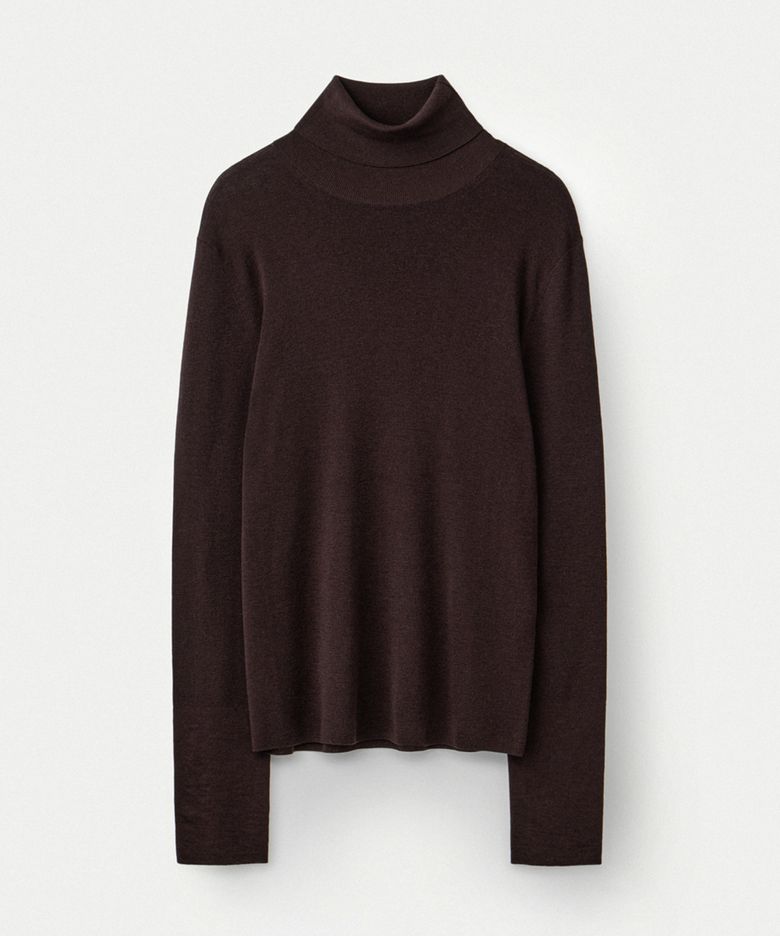 Weightless wool turtle neck pullover_Mahogany