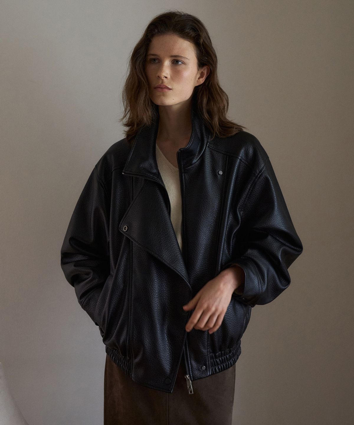 라메레이(LAMEREI) Leather Funnel Neck Jacket[LMBFAUJK122]-Black