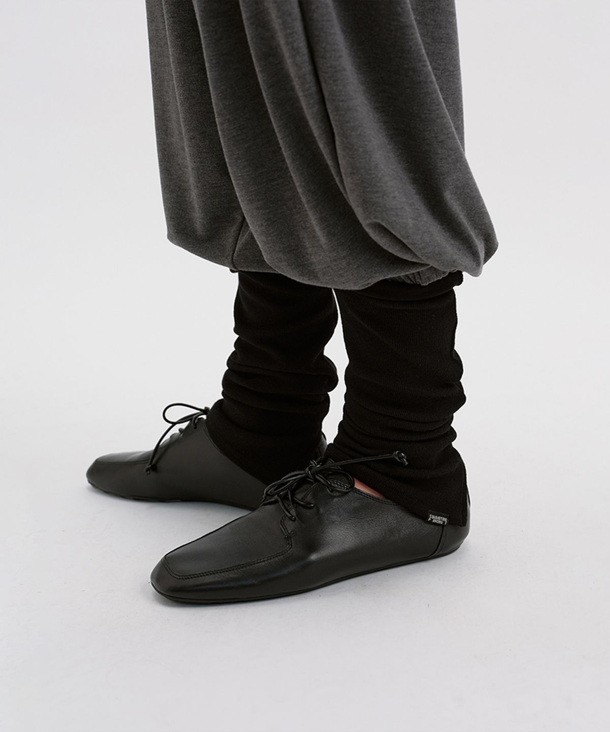 시메트릭 퍼센트(SYMMETRICPERCENT) Comfort Rib Leg Warmer / Black