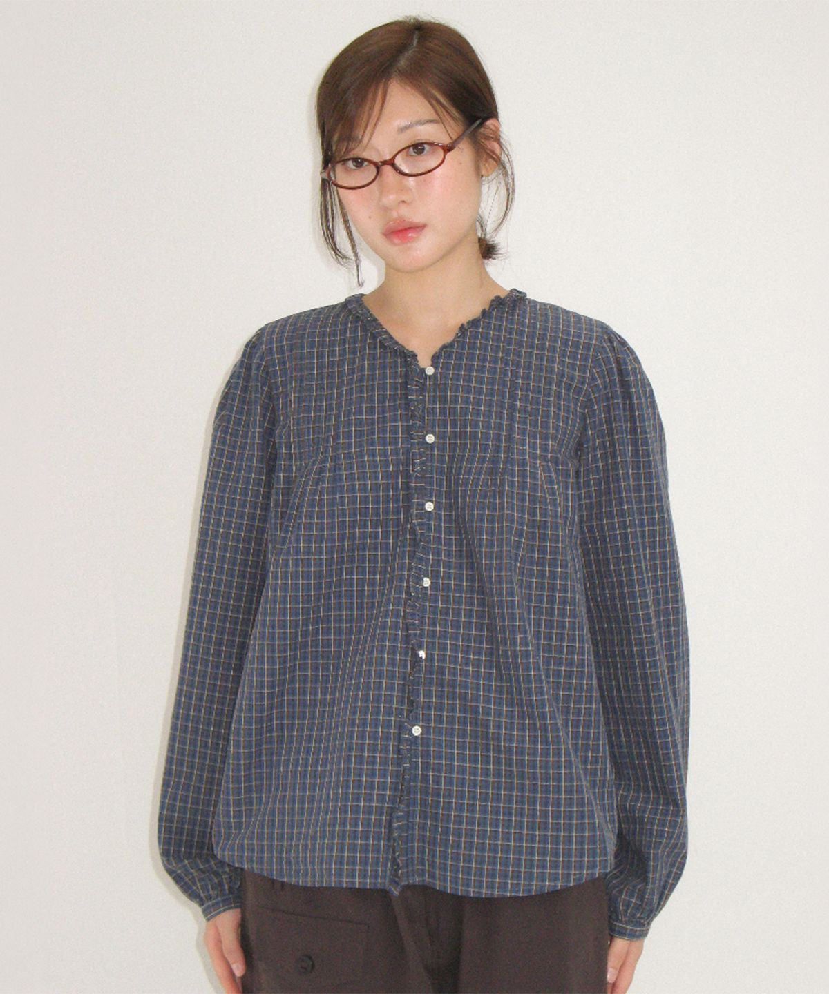 론론(RONRON) CHECK RUFFLE PINTUCK BLOUSE BLUE