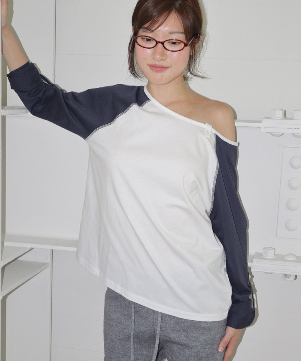론론(RONRON) ROLL UP RAGLAN LONG SLEEVE NAVY