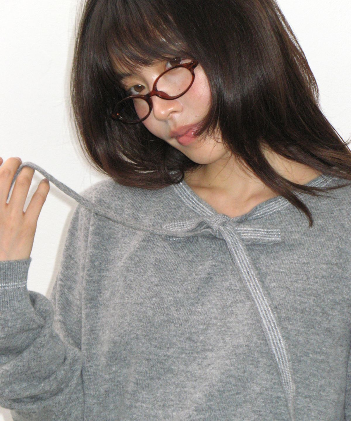 론론(RONRON) GLITTER RIBBON KNIT GREY
