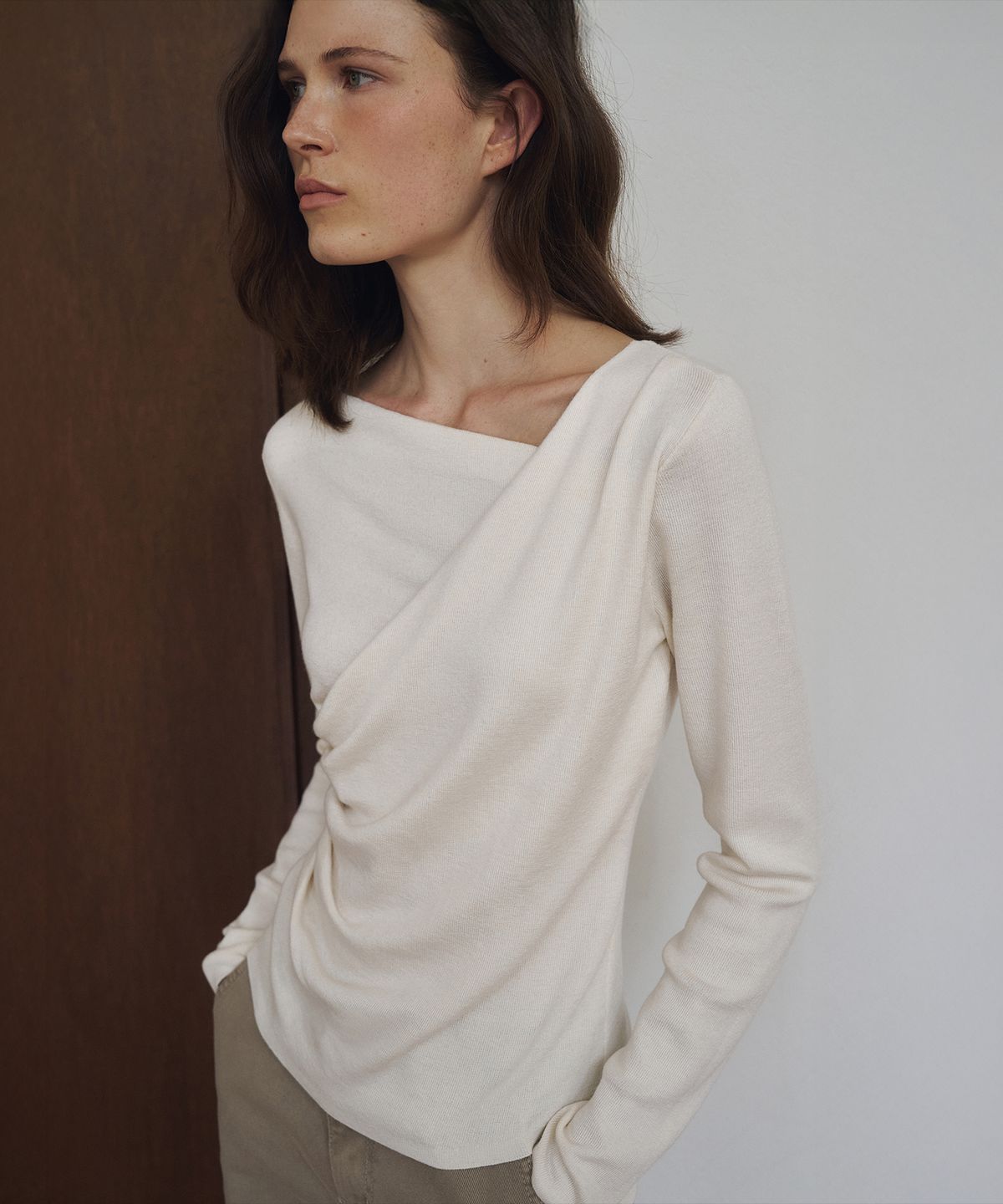 라메레이(LAMEREI) Unbalance Drape Knit Top[LMBFAUKN307]-3color