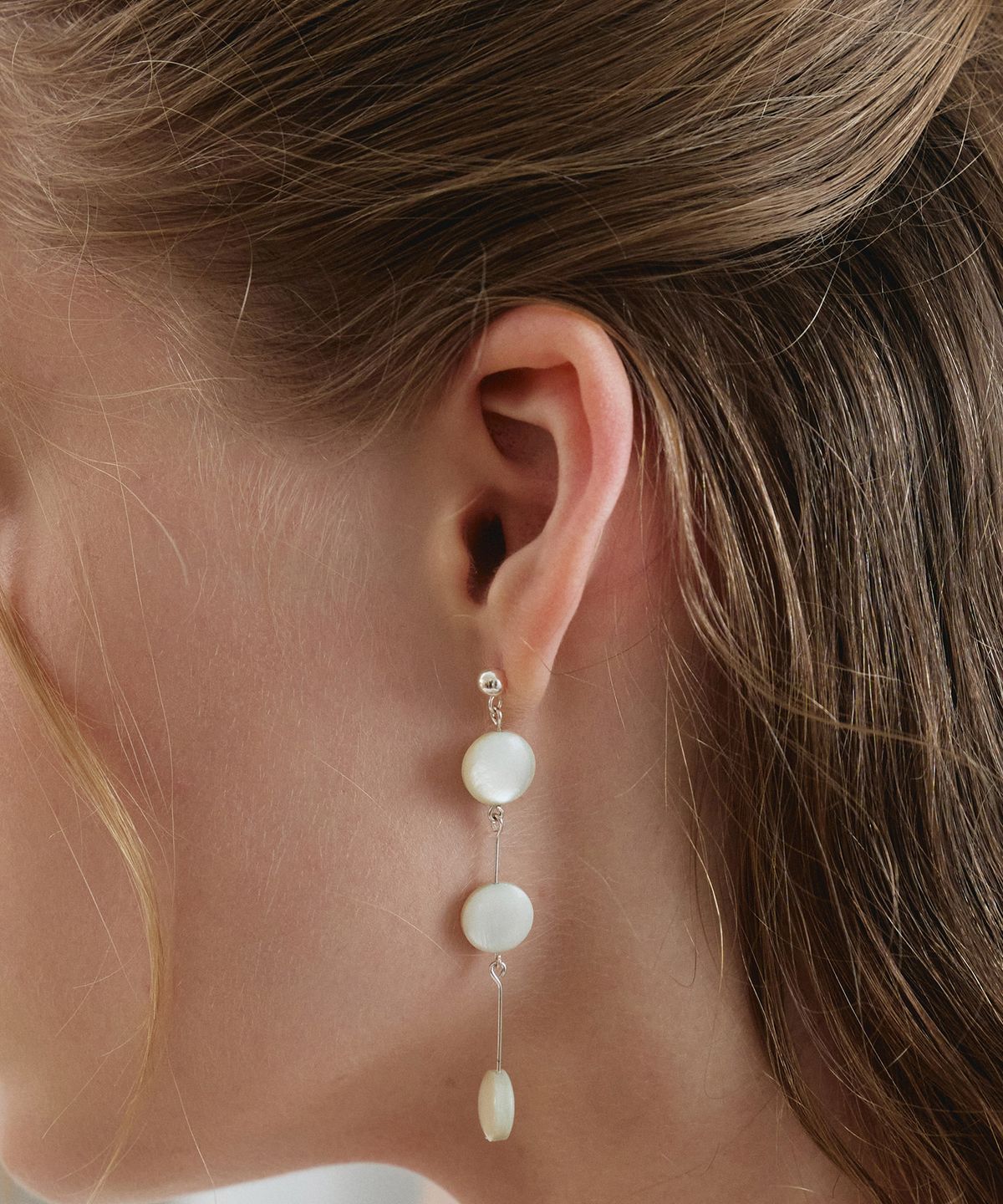 티오유(TOU) ARM005 Soft Shell Unbalance Earrings