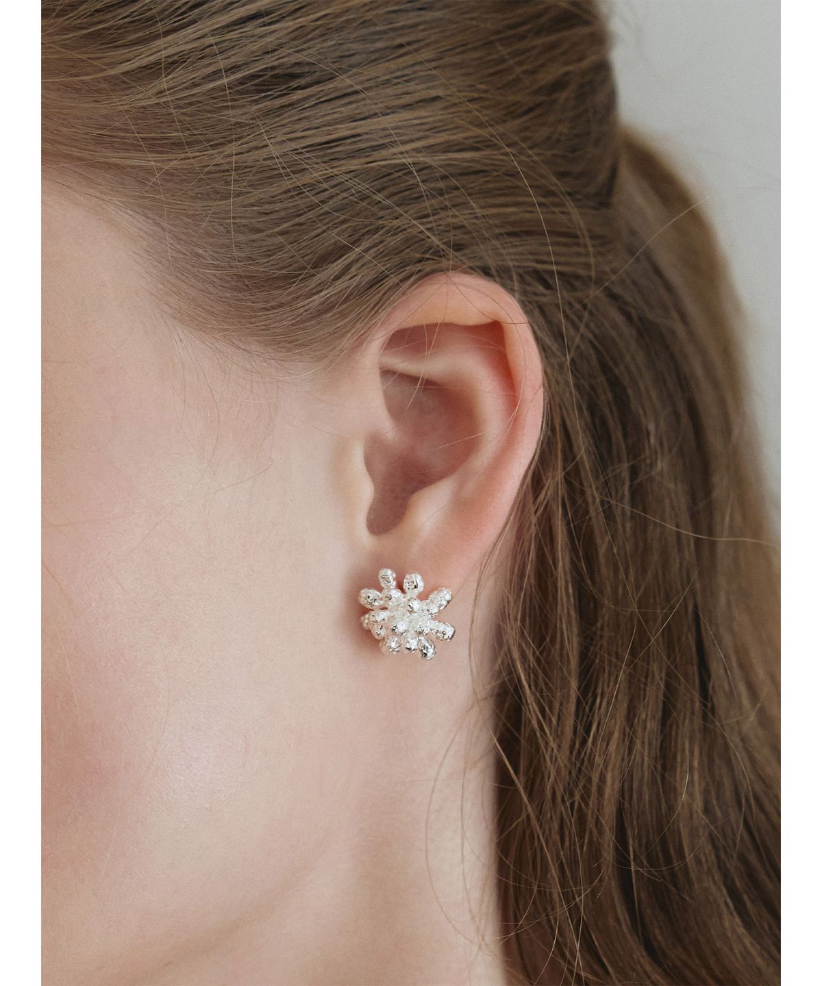 티오유(TOU) ARM003 Raw In Bloom Earrings