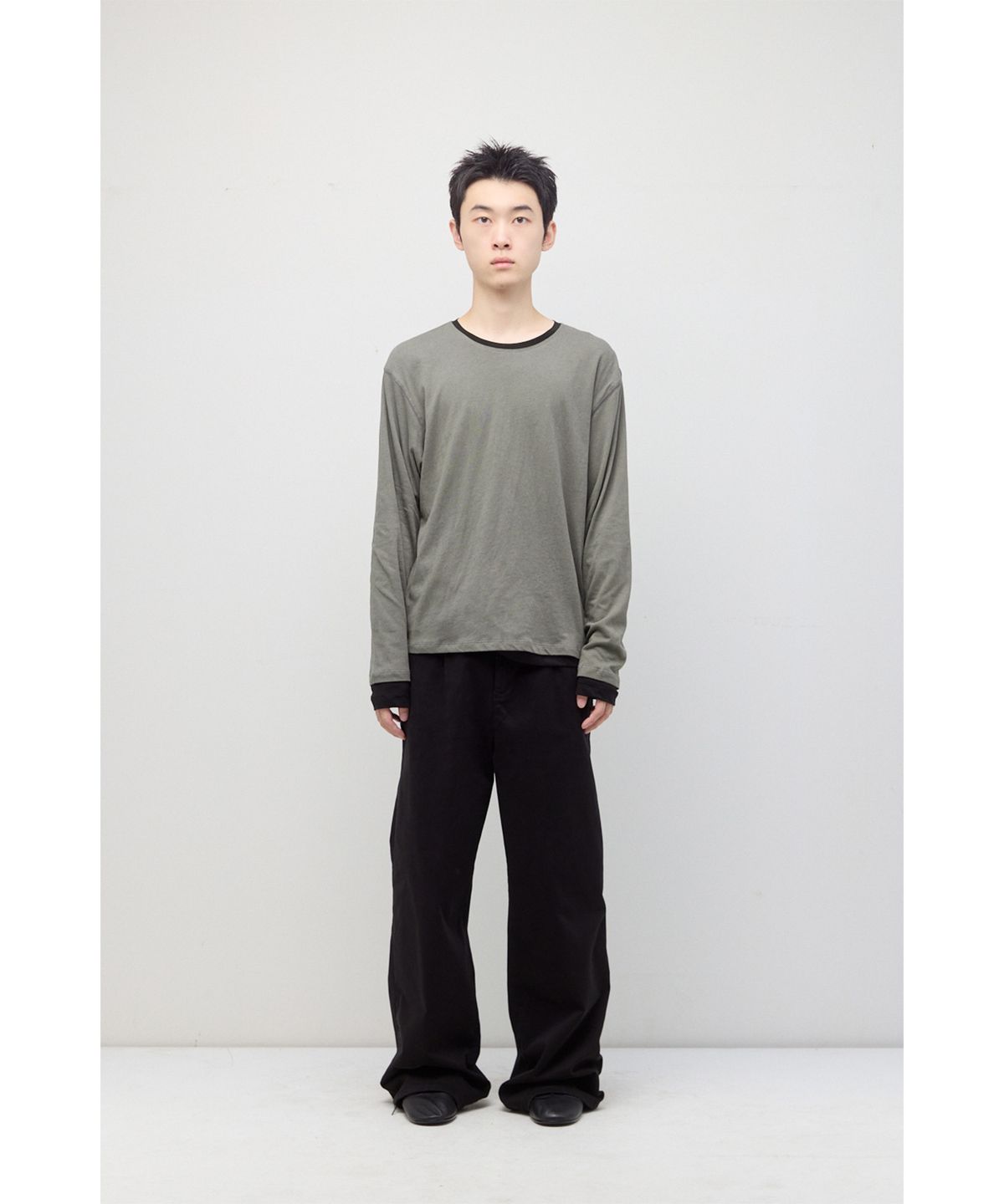 해칭룸(HATCHINGROOM) Two Face Ringer Tee Olive/Black