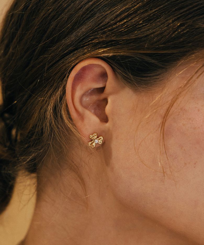 pearl clover earring