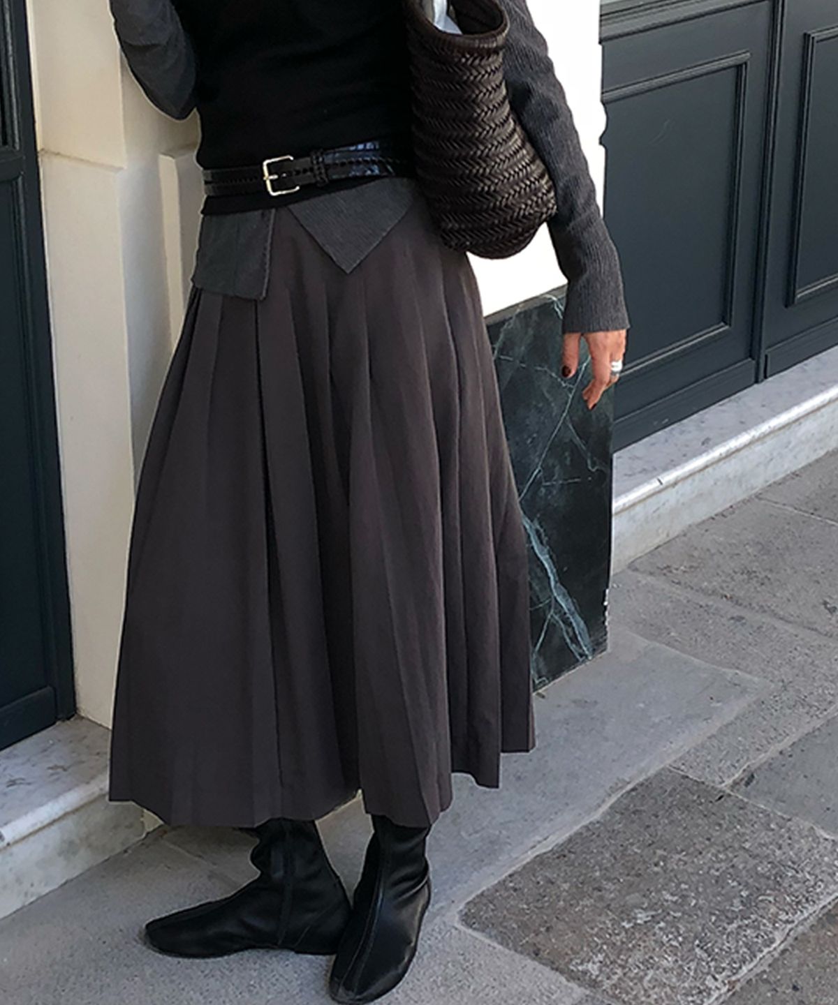 호와스(HOWUS) ORGANDY PLEATS SKIRT (CHARCOAL GRAY)