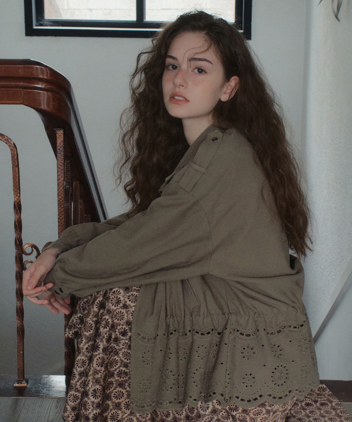 아우어노스텔지아(OURNOSTALGIA) Linden Scallop Field Jacket_Vintage Khaki(OB6OT07)