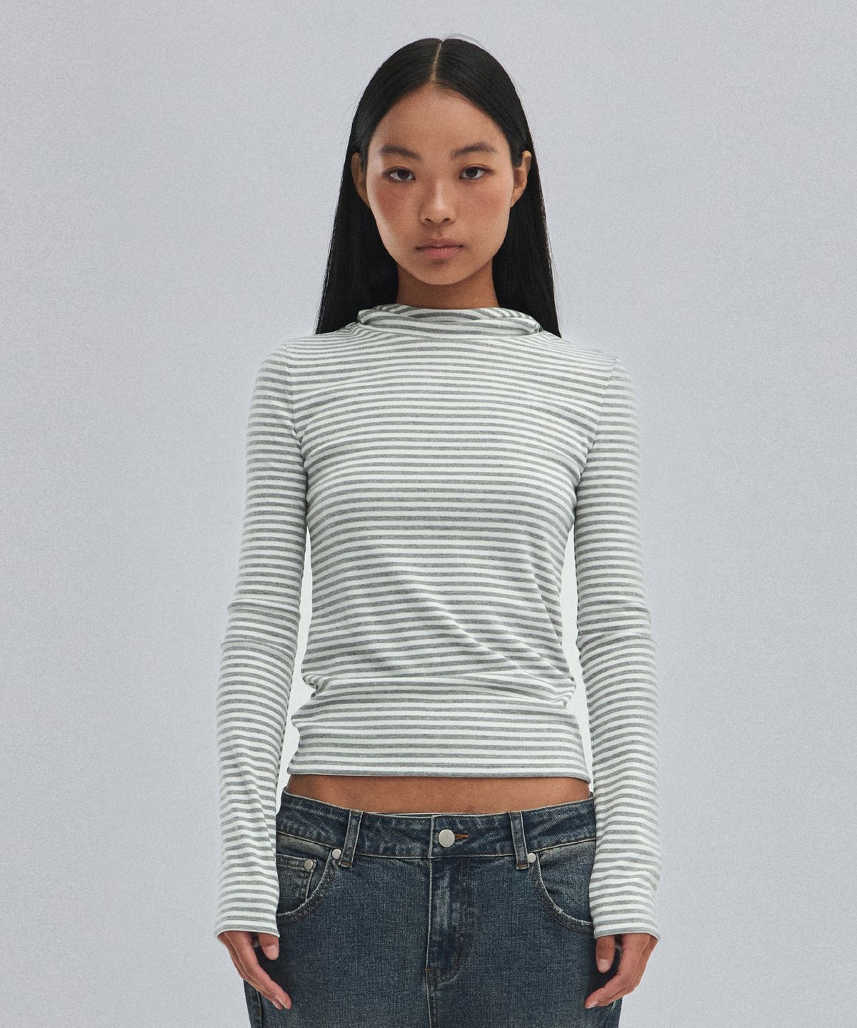 스웨이드(SUADE) MOCK NECK HOODIE [GRAY WHITE]