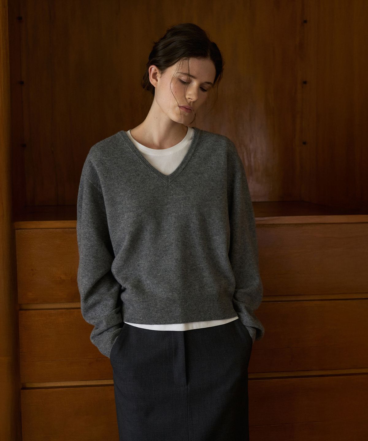 라메레이(LAMEREI) Wholegarment Wool 100 V-Neck Knit Top[LMBFAUKN311]-Deep Gray