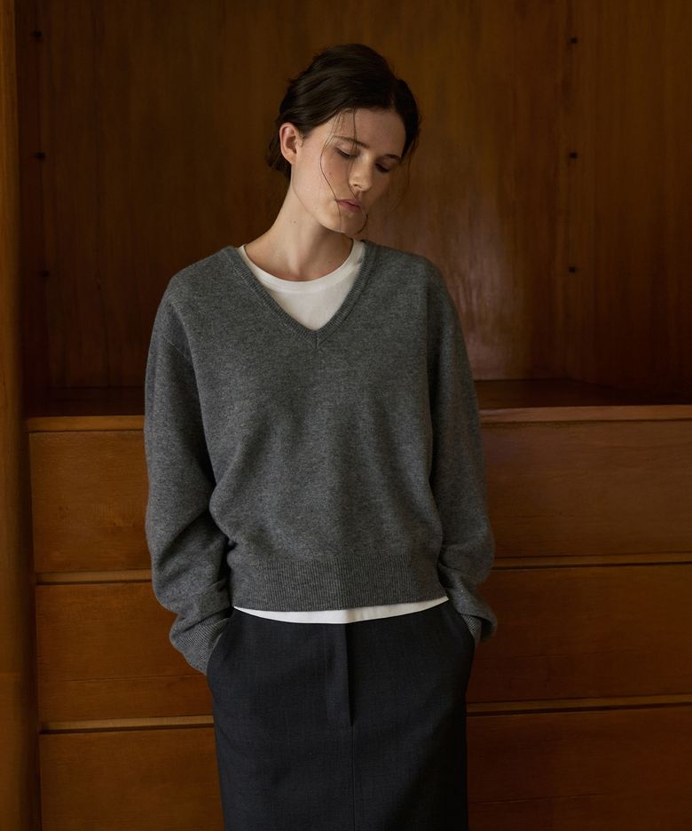 Wholegarment Wool 100 V-Neck Knit Top[LMBFAUKN311]-Deep Gray