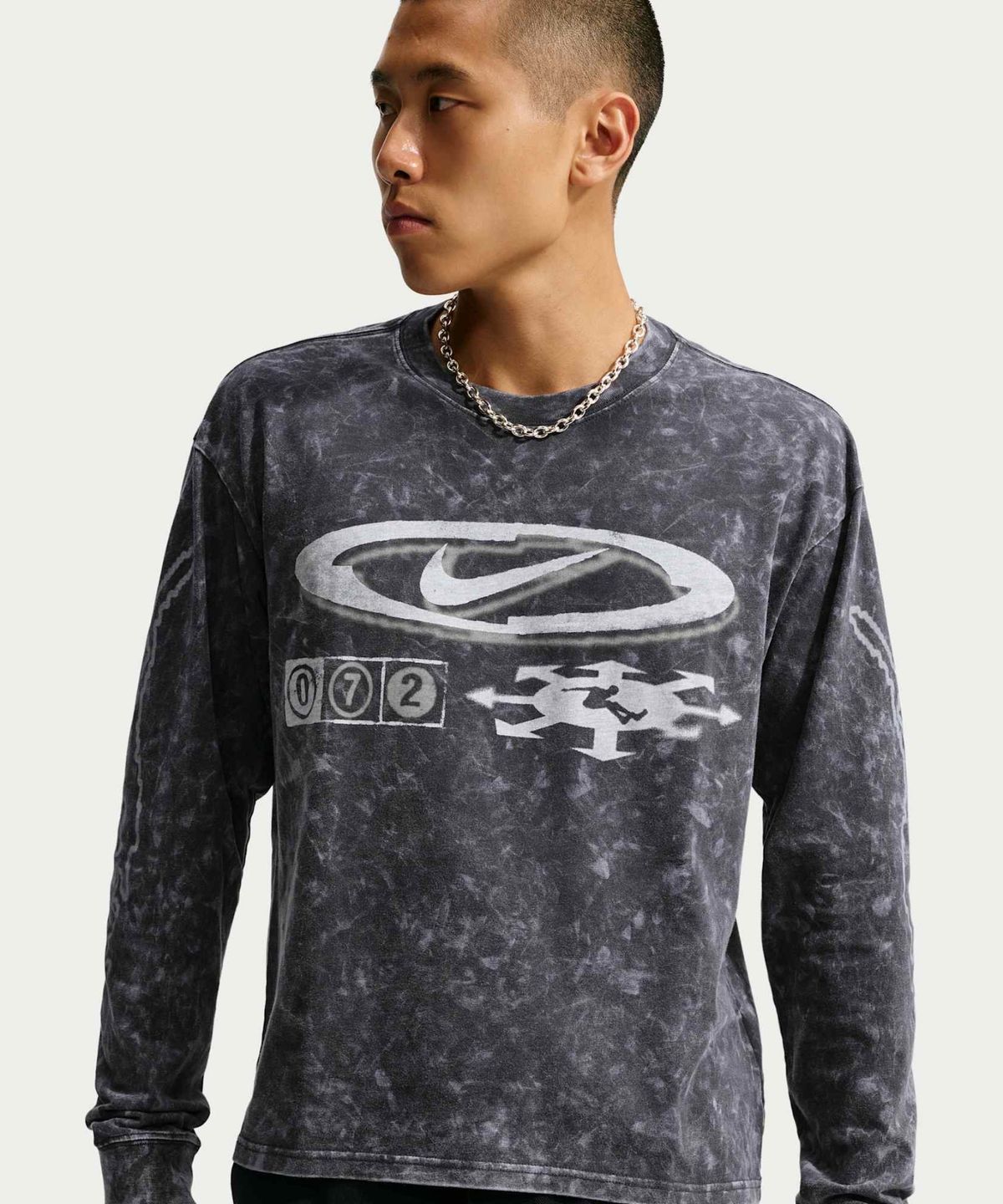 나이키(NIKE) 스포츠웨어 긴소매 티셔츠 M - 앤트러사이트 / IO1399-060