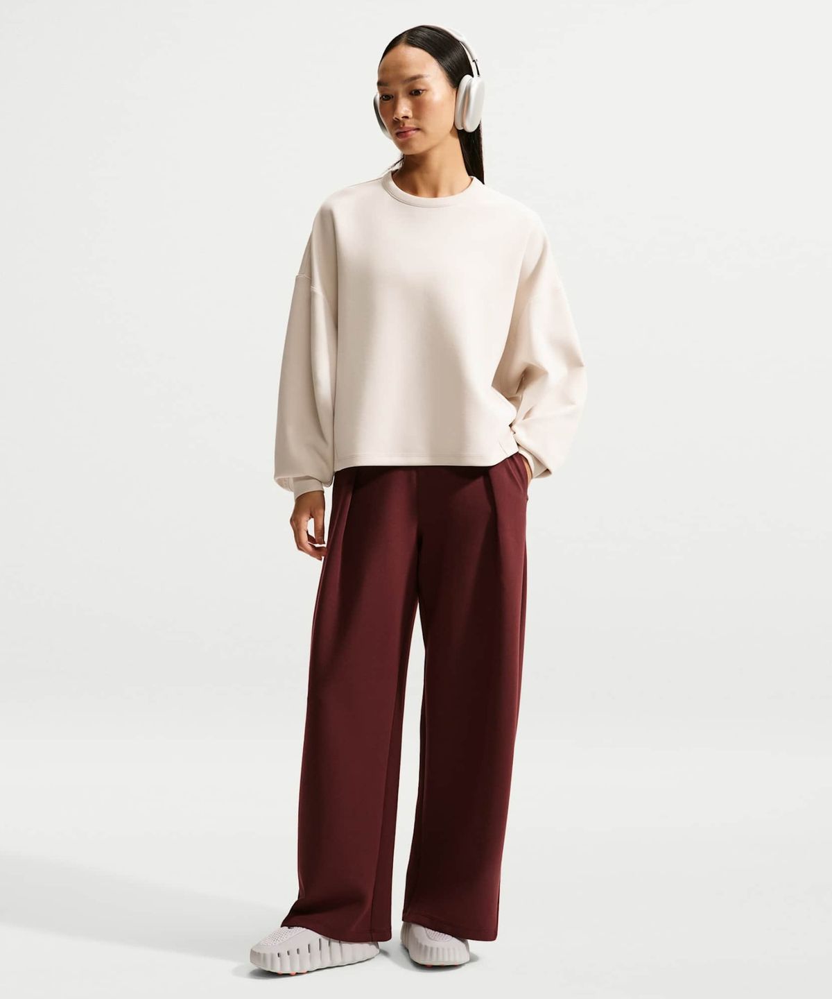 나이키(NIKE) 24.7 임파서블리소프트 드라이 핏 하이웨이스트 와이드 레그 팬츠 W - 미스틱 데이츠:라이트 볼더 / IZ5714-658