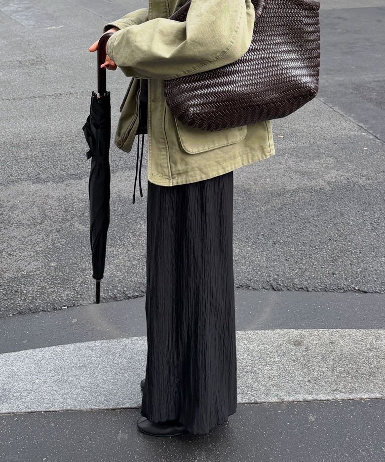 MELO H-LINE SKIRT (BLACK)