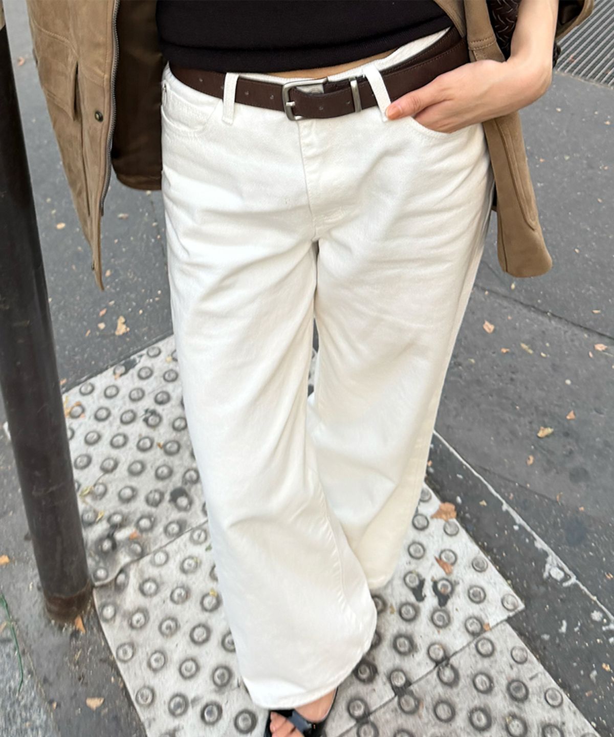 호와스(HOWUS) STITCH LOW-RISE DENIM (IVORY)