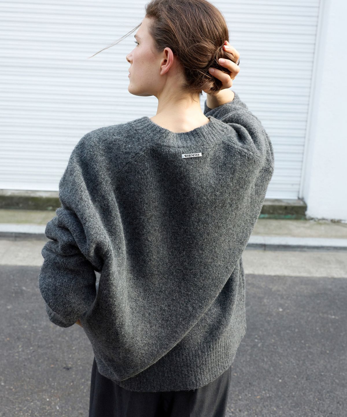 르바(LEVAR) Mellow Wool Round Knit - Charcoal