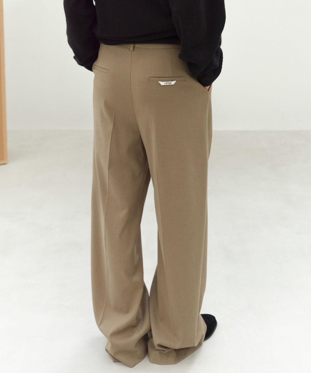 르바(LEVAR) Whenever Wide Slacks - Olive Beige