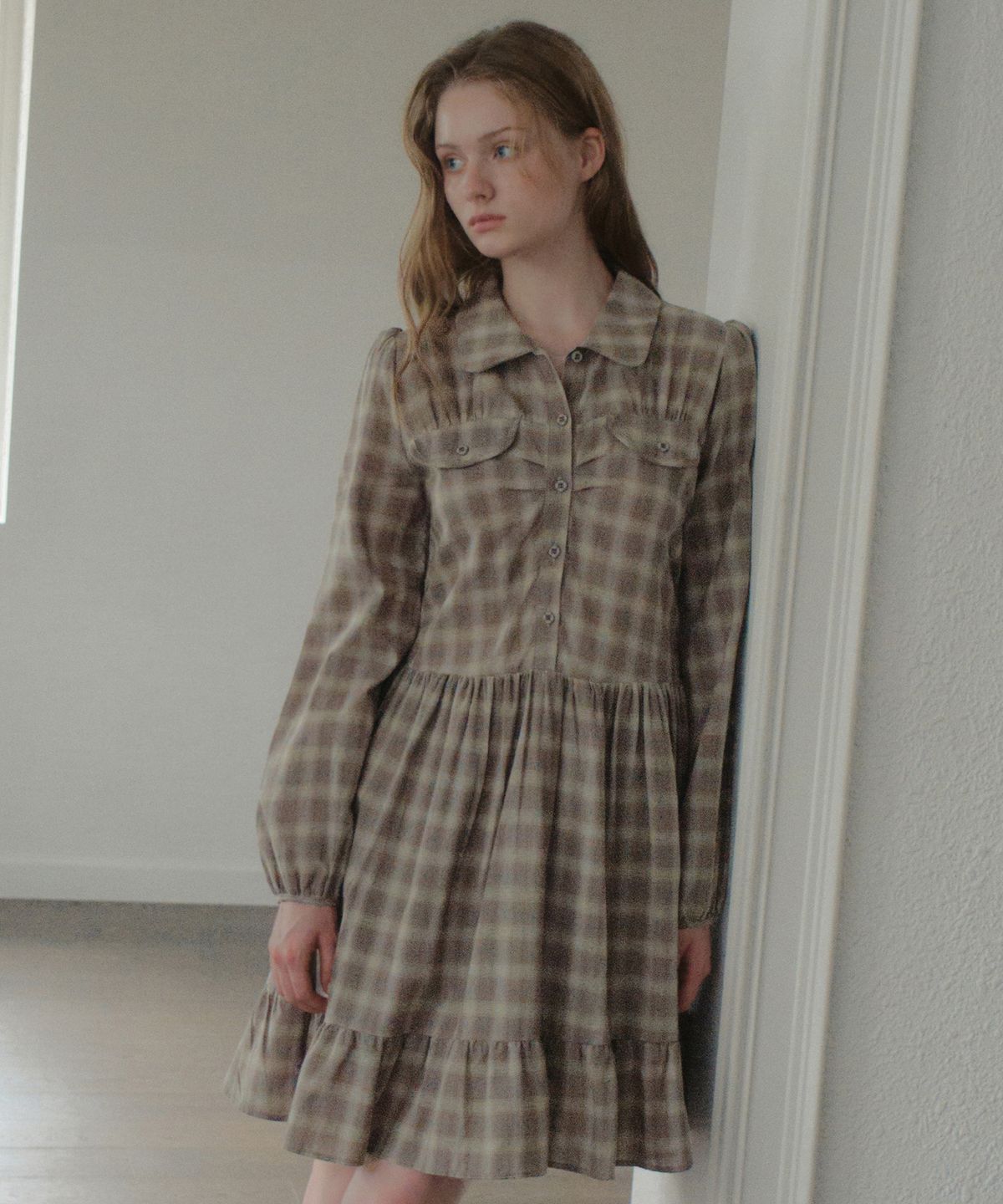 아우어노스텔지아(OURNOSTALGIA) Prim Midi Tiered Dress_Khaki(OB6OP08)
