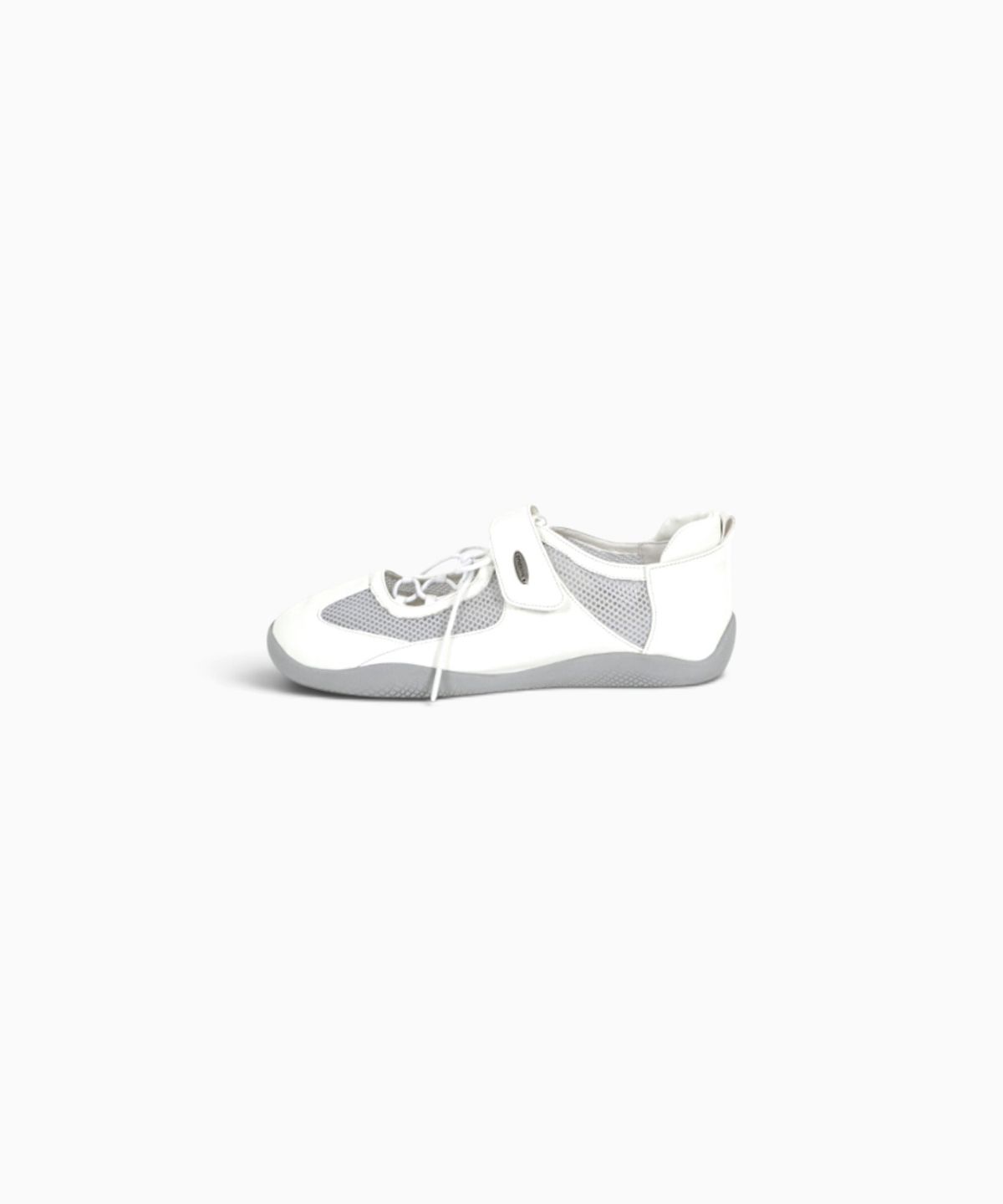 시너진(SYNERJYN) MESH RIBBON SANDALS WHITE