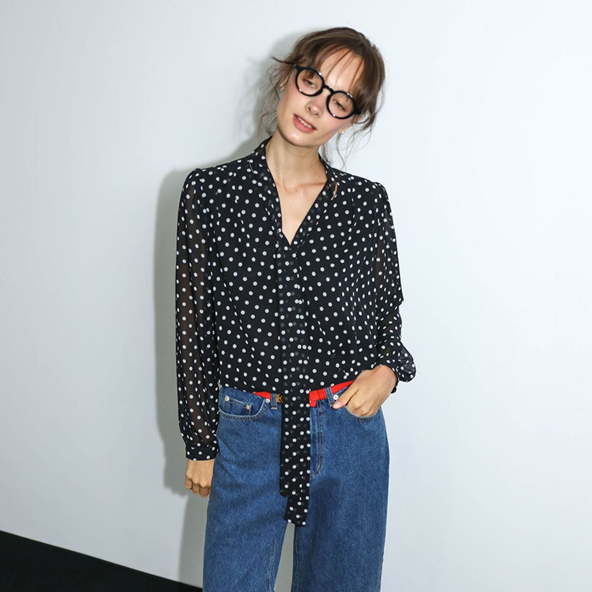 던드롭(DUNDROP) DD_Polka dot scarf blouse