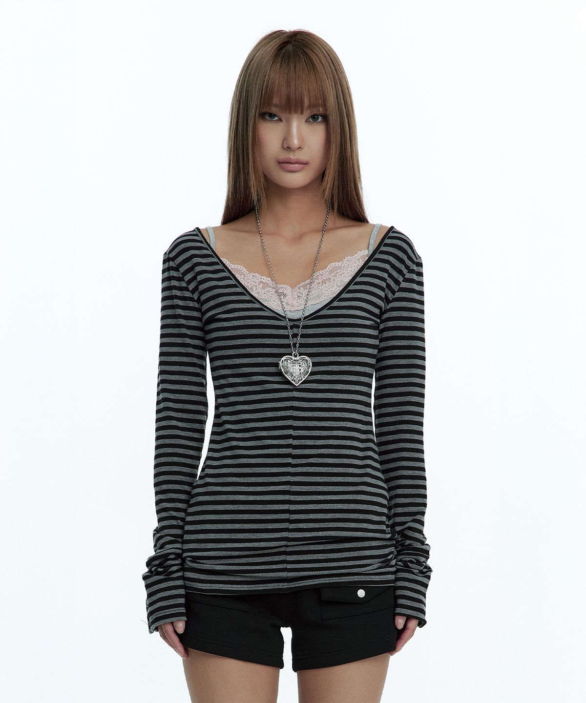 러프넥(ROUGHNECK) Deep U-neck Long Sleeve Stripe