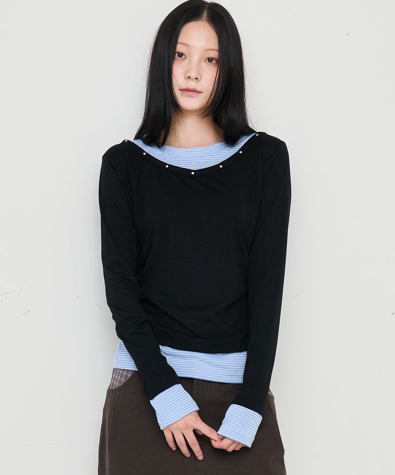 V넥 레이어드 스터드 슬림 롱슬리브 스카이블루 스트라이프