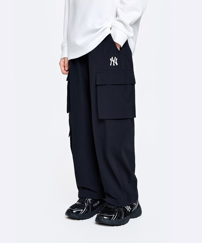스트릿 커브드 와이드 더블포켓 우븐팬츠 NY (Black)