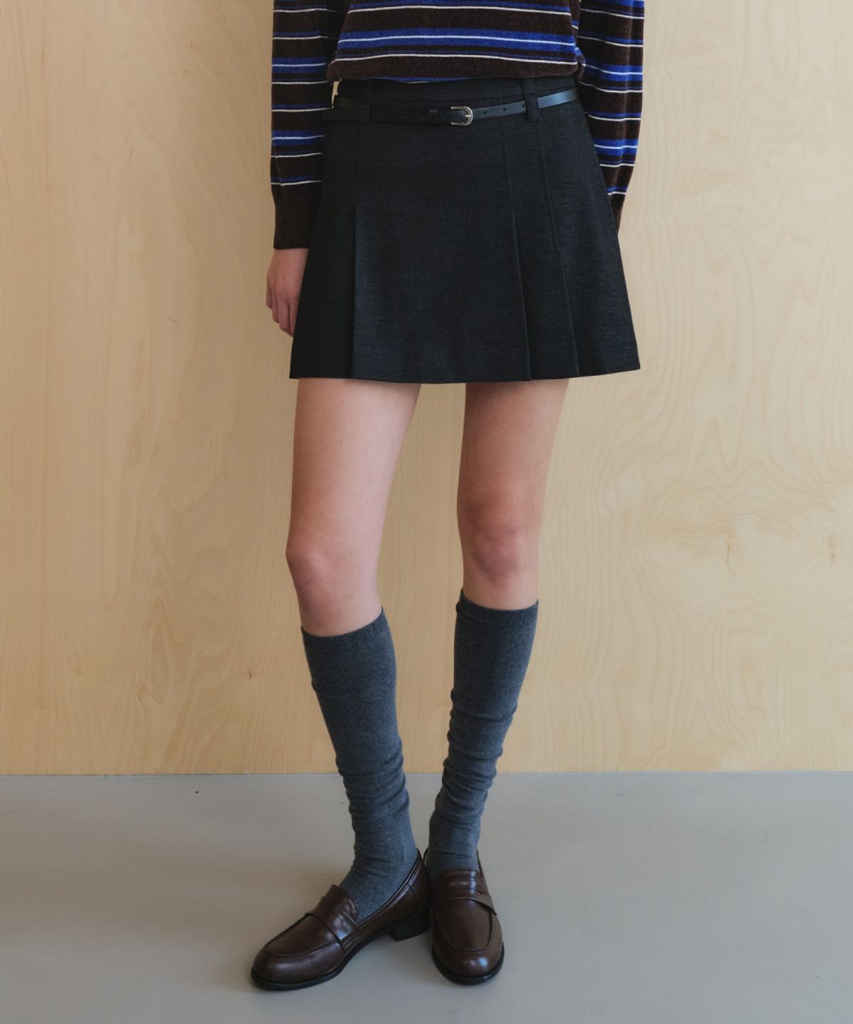 올리브 데 올리브(OLIVE DES OLIVE) 옵션 벨트 맞주름 스커트 OW6AS8530