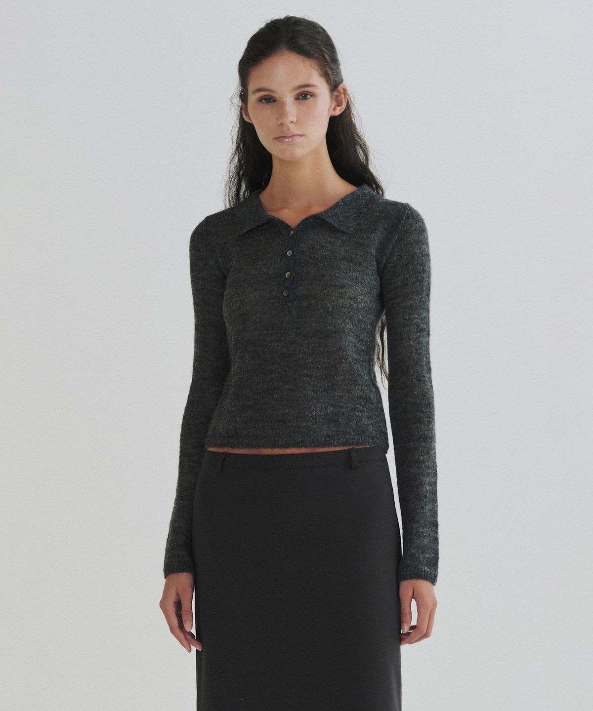 앤니즈(ANDNEEDS) Pamper sheer collar knit (charcoal)