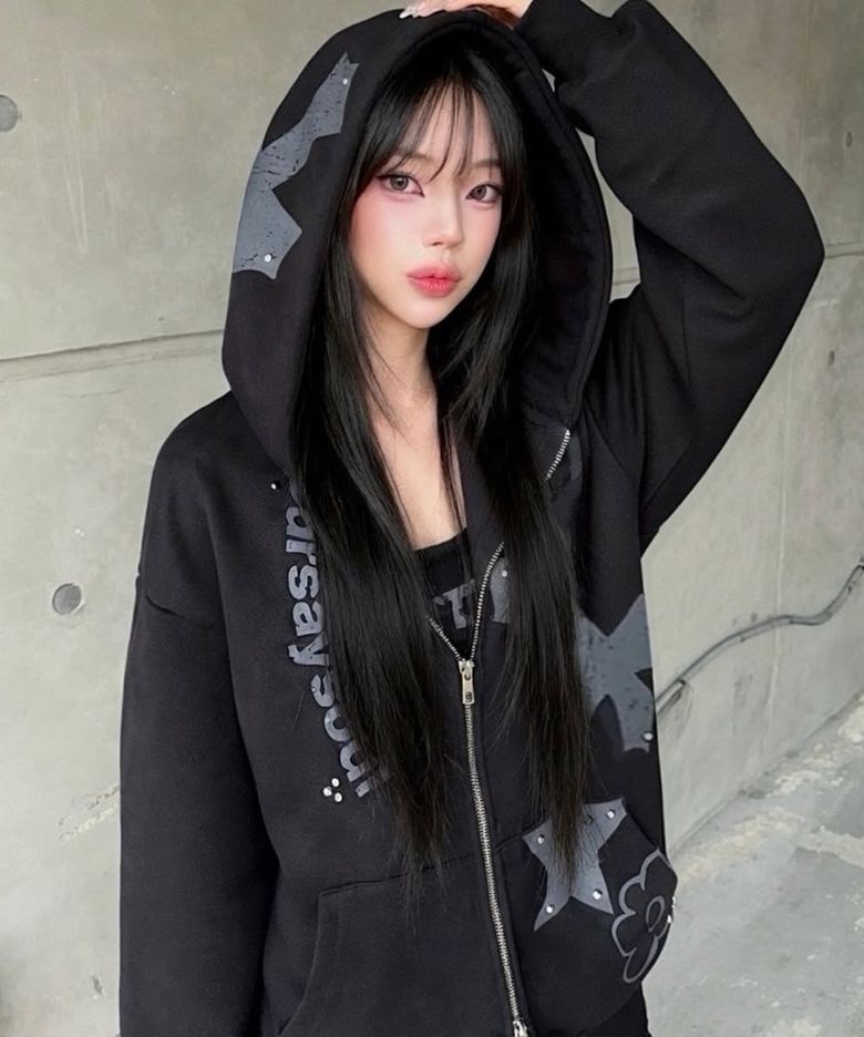 크로스 플라워 아플리케 후드집업 블랙