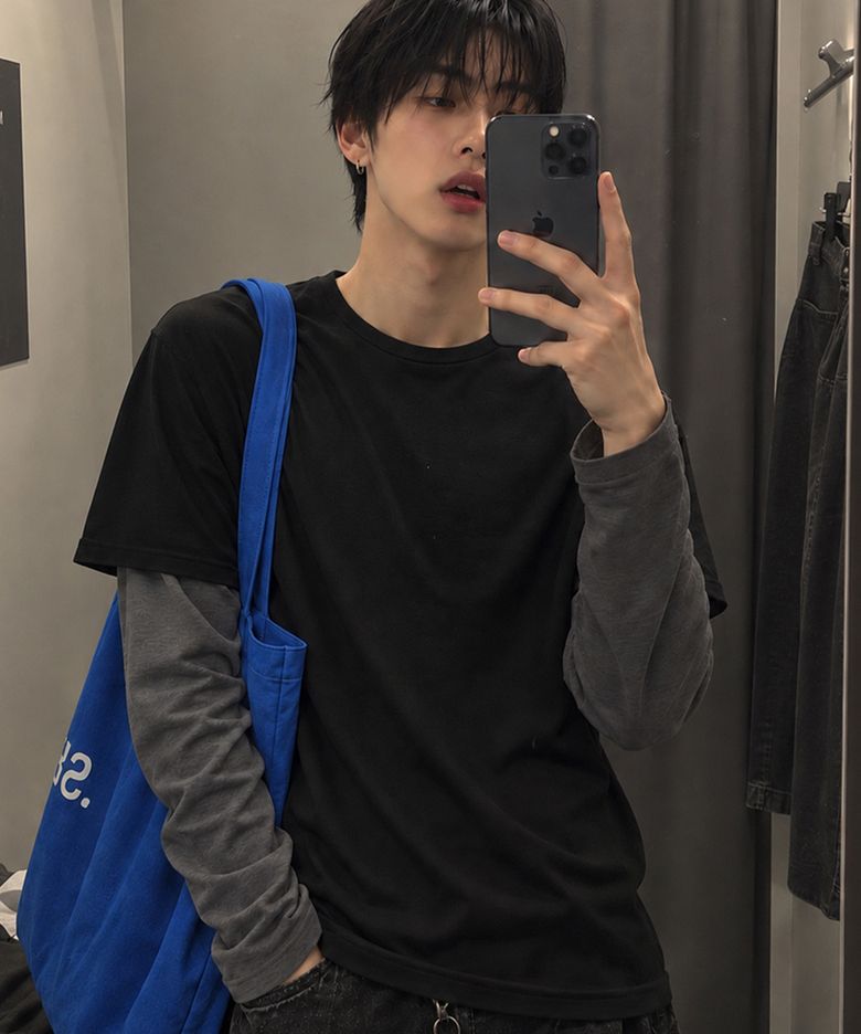 보더 슬리브 레이어드 긴팔 티셔츠[블랙]
