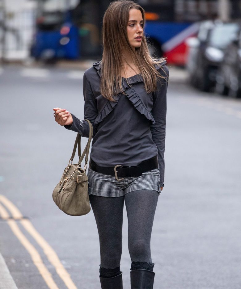 Ruffle Top (charcoal)