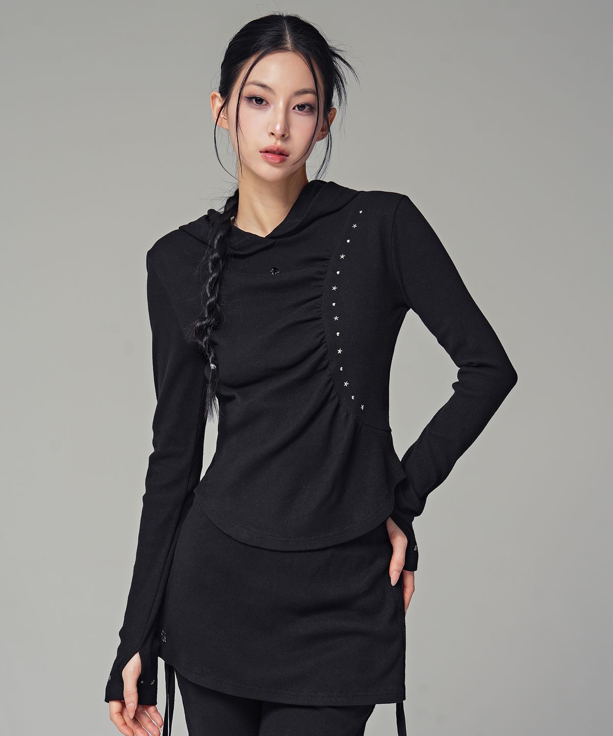 어반드레스(AVANDRESS) 카티아 후디 BLACK