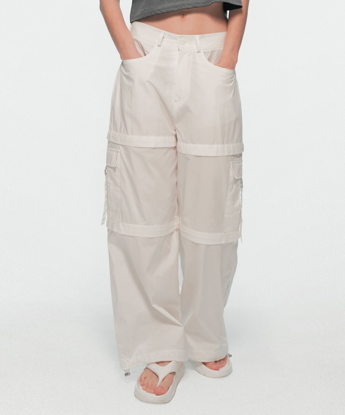 유움(UUM) THREE SEPARATE PANTS WHITE