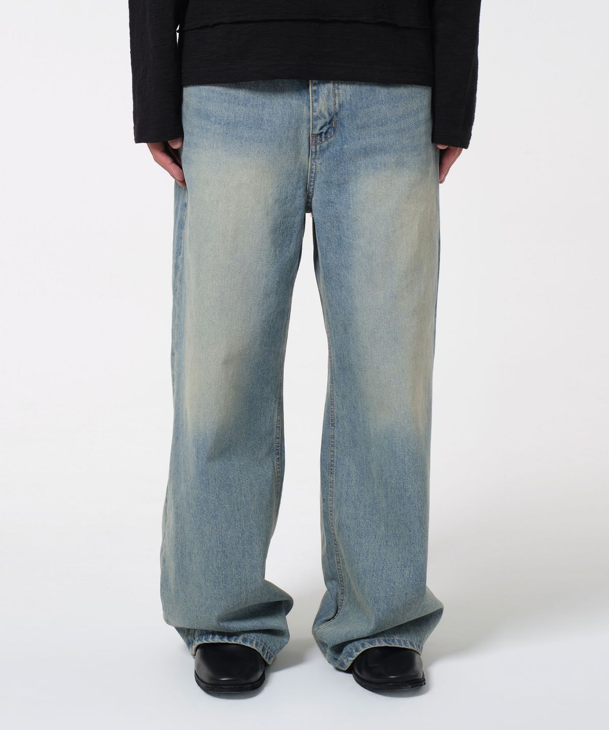 다이브인(DIVEIN) [DIVEIN X PINOKI] LOOSED WIDE FLARE DENIM PANTS (WASHED BLUE)