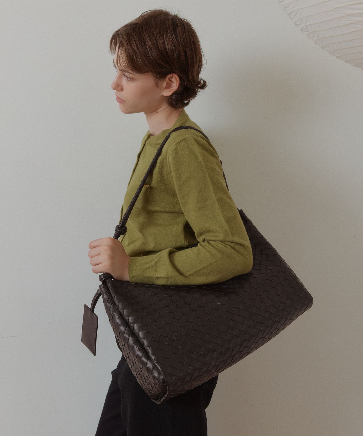 아노에틱(ANOETIC) ANC WEAVING MESH STRING BAG_BROWN