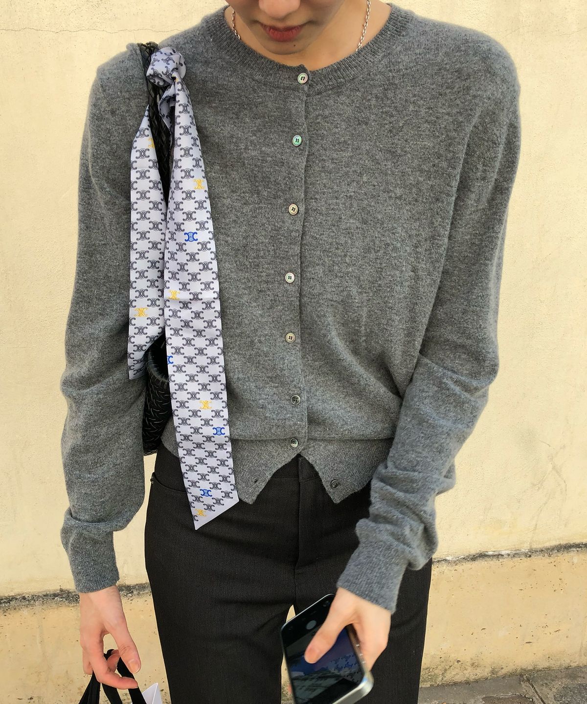 호와스(HOWUS) CASHMERE CARDIGAN (CHARCOAL)